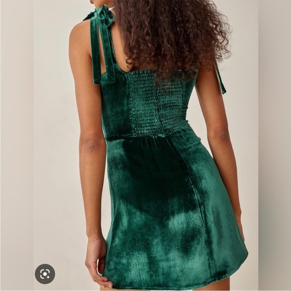 Reformation Emerald Velvet Minna Dress - Picture 3 of 15